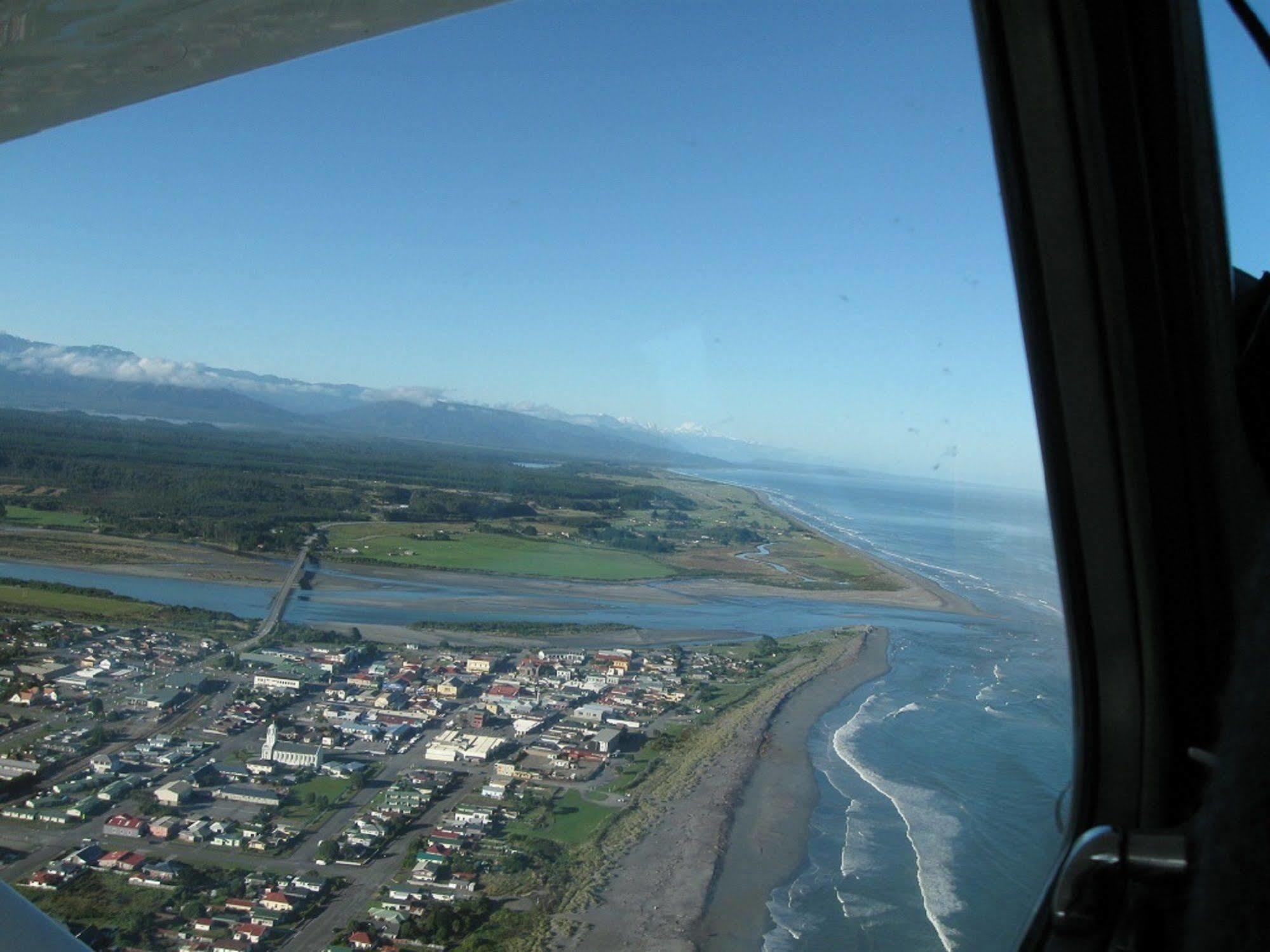 252 Beachside Motels & Holiday Park Hokitika Exterior photo