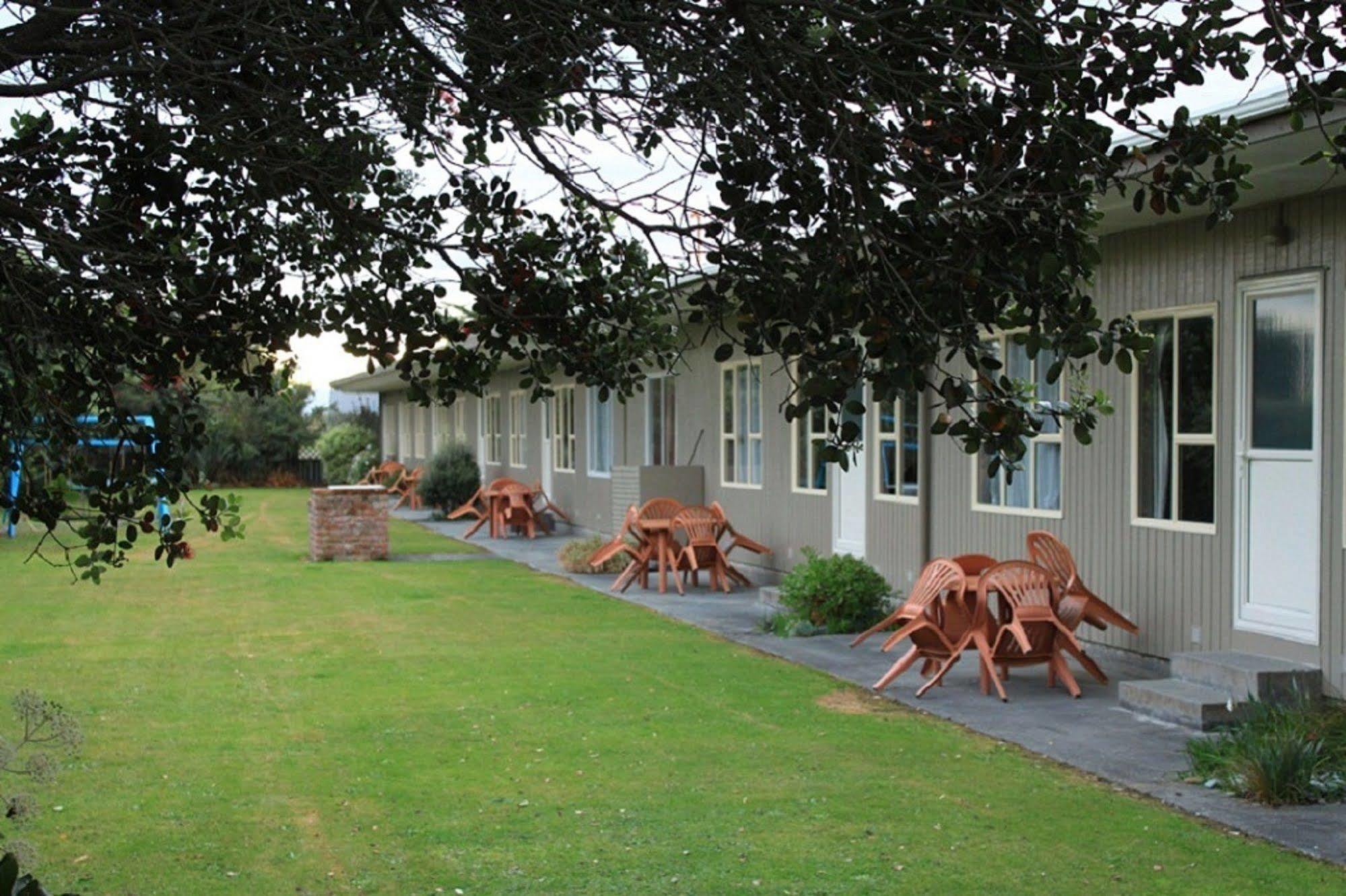 252 Beachside Motels & Holiday Park Hokitika Exterior photo